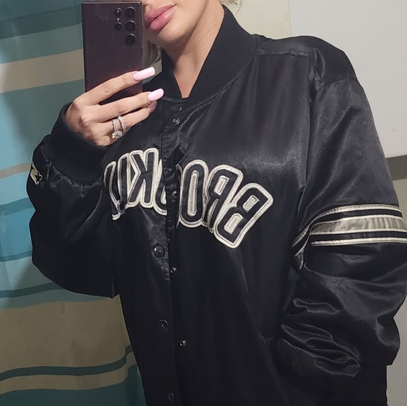 Vintage Brooklyn NETS Basketball Satin Coat (2012) - Picture 3 of 6